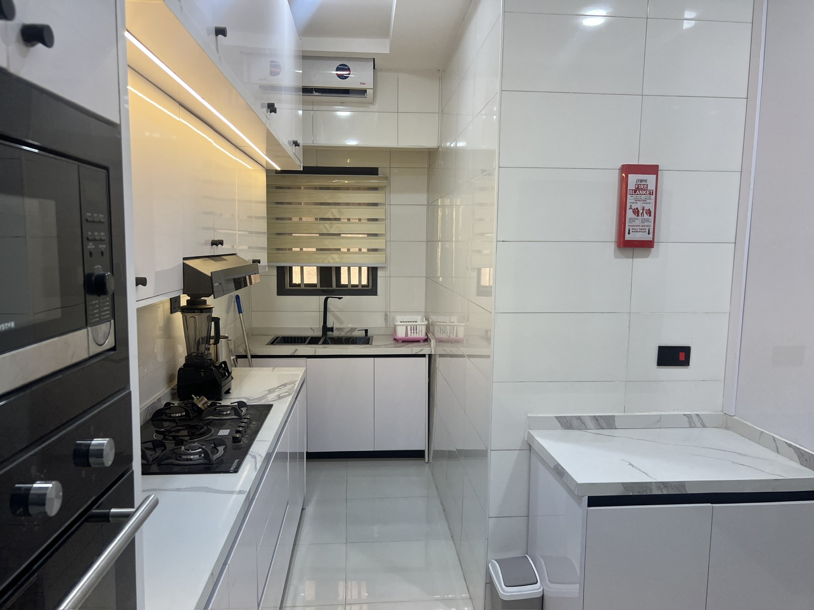 Cholis Residency bedroom 13